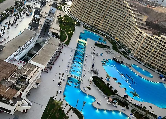 Pyramids Porto Sokhna Hotel 5*
